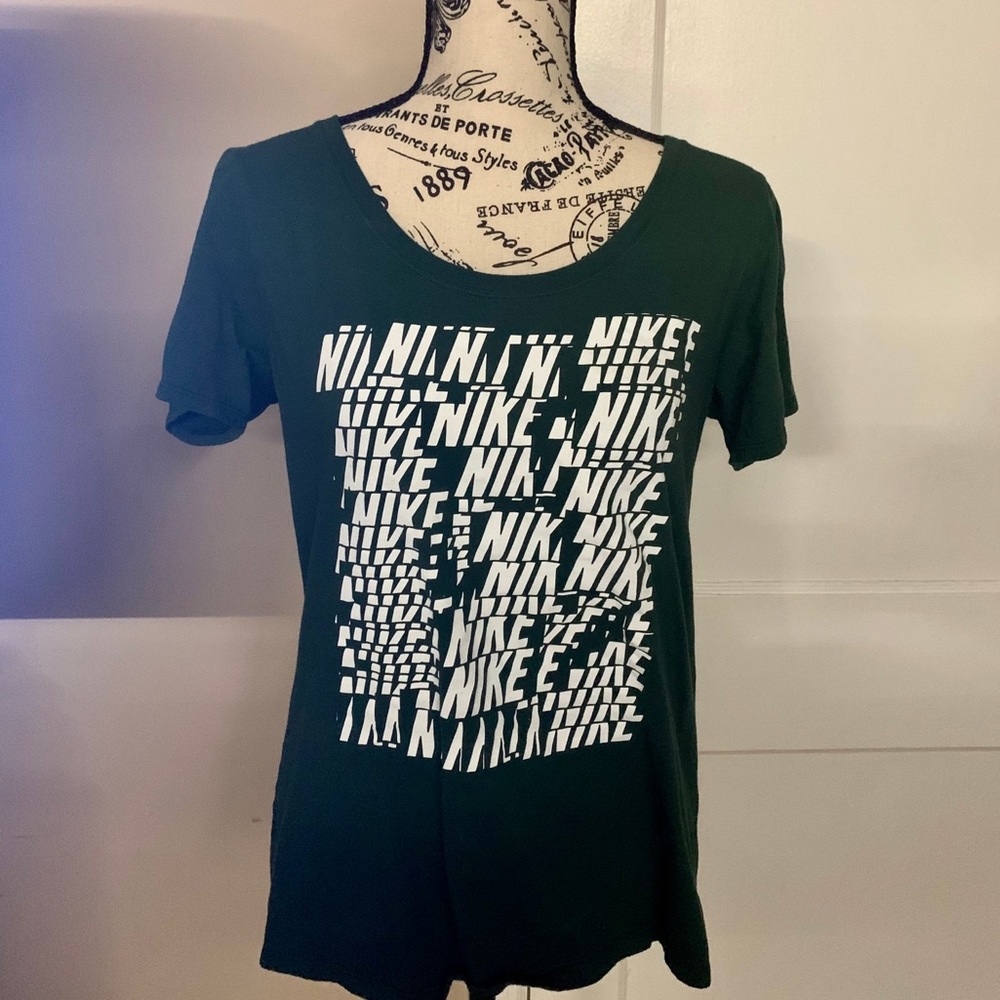 Nike Tee Shirt...Sz: Large....Color: Green/White